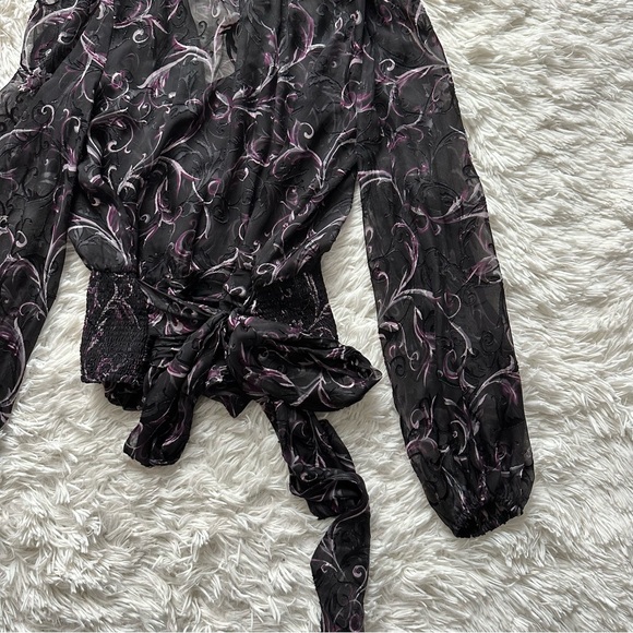 White House Black Market Smocked Tie Waist Blouse Black Size 8 - Picture 5 of 11